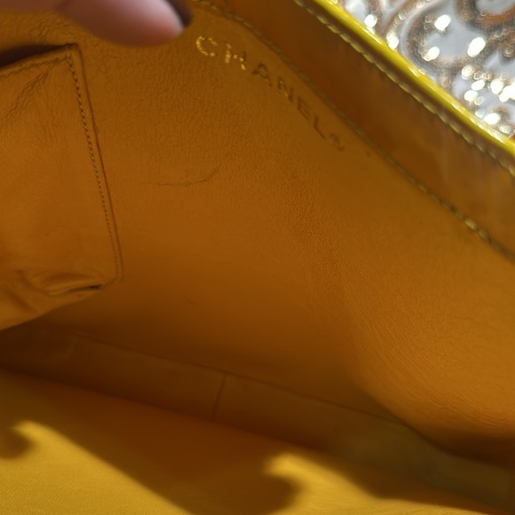 AUTHENTIC CHANEL PATENT LEATHER TOTE HANDLE BAG MADE IN FRANCE  6251903 - Picture 9 of 15